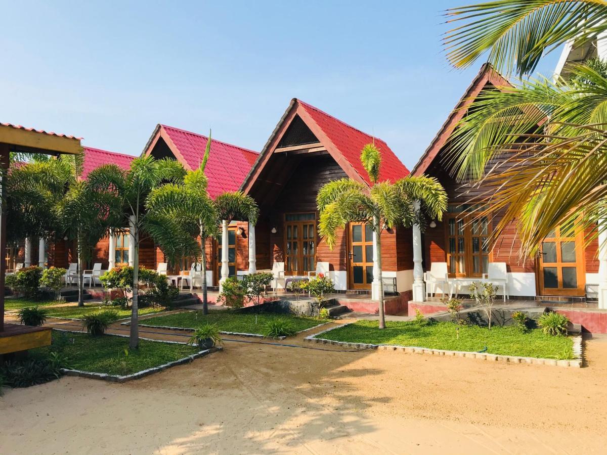 Elegant Green Beach Resort تريكونامالاي المظهر الخارجي الصورة