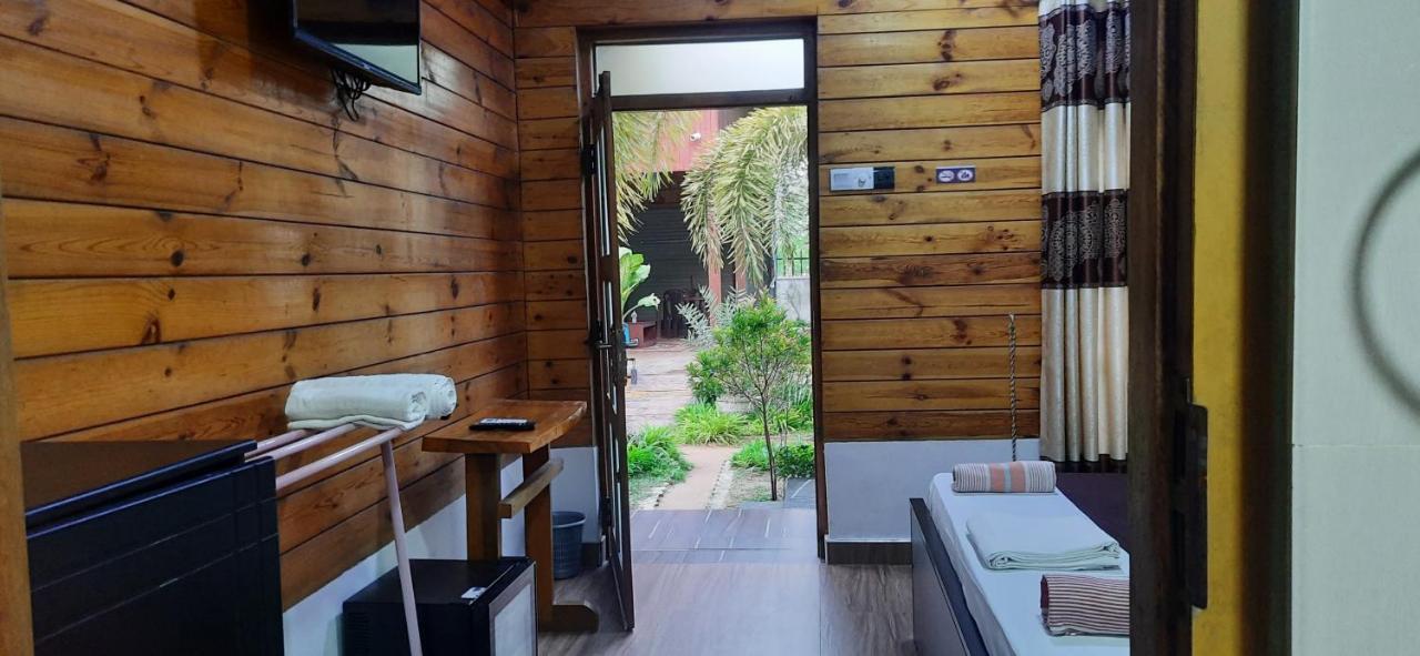 Elegant Green Beach Resort تريكونامالاي المظهر الخارجي الصورة