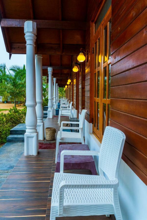 Elegant Green Beach Resort تريكونامالاي المظهر الخارجي الصورة