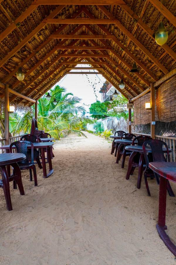 Elegant Green Beach Resort تريكونامالاي المظهر الخارجي الصورة